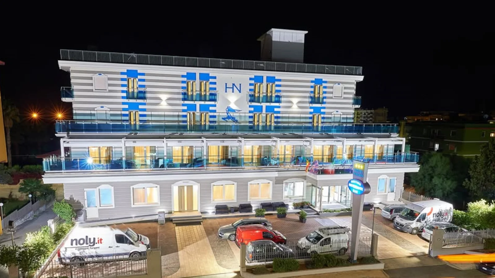 Hotel Niagara — Hotel